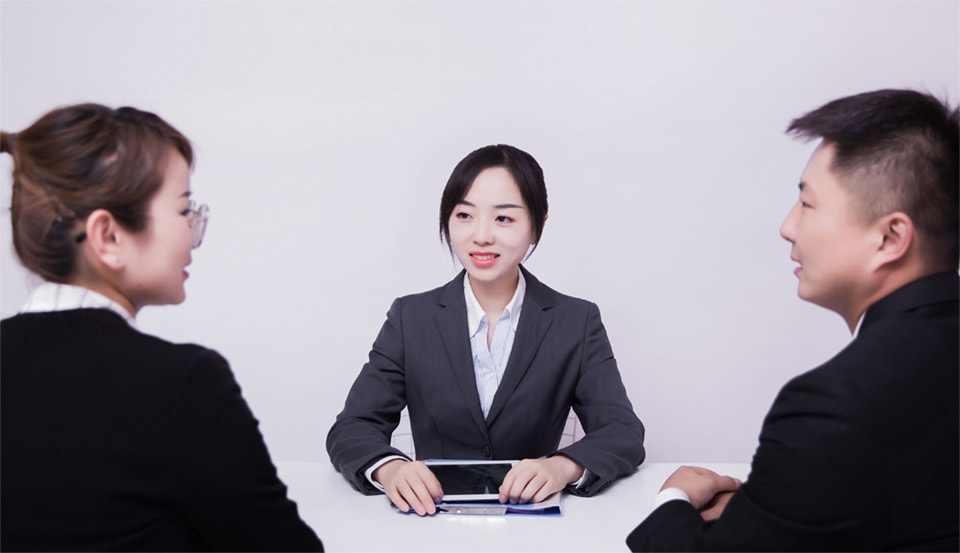 Phỏng vấn nhóm các ứng viên