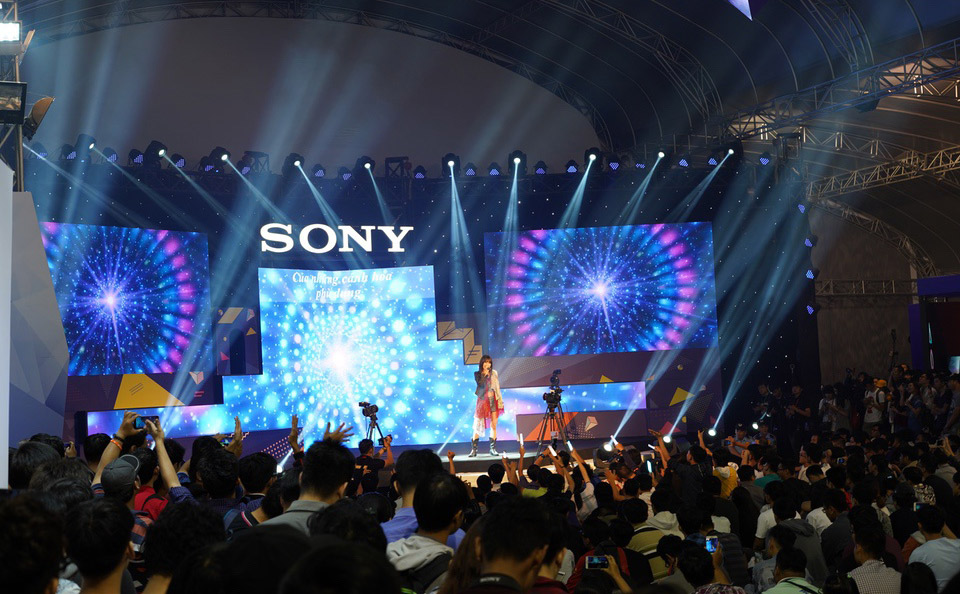 Sony Show 2018 bùng nổ với màn biểu diễn của ca sĩ Nhật nổi tiếng giới anime