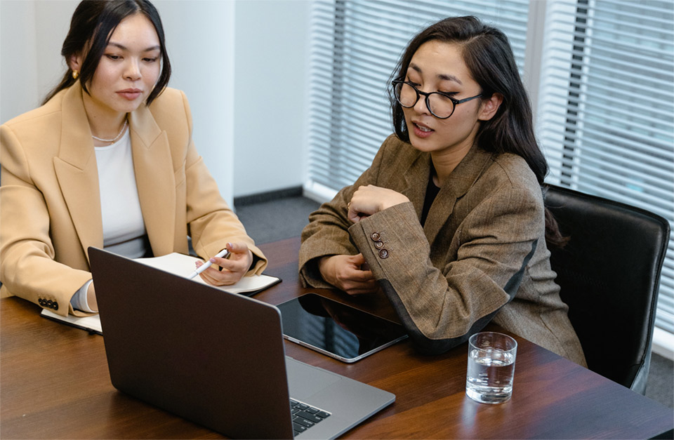 Teamwork chủ yếu là khả năng giao tiếp