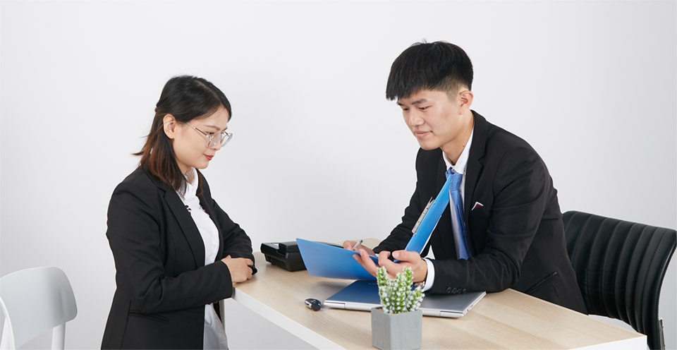 Tổ chức một cuộc họp để lập kế hoạch tuyển dụng
